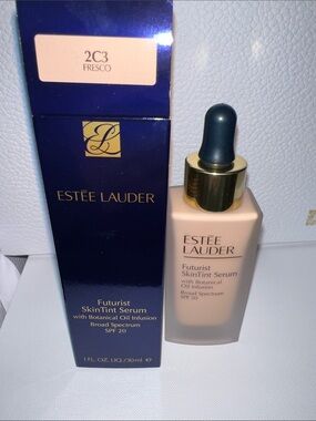 Estée Lauder Futurist SkinTint Serum in 2C3 Fresco